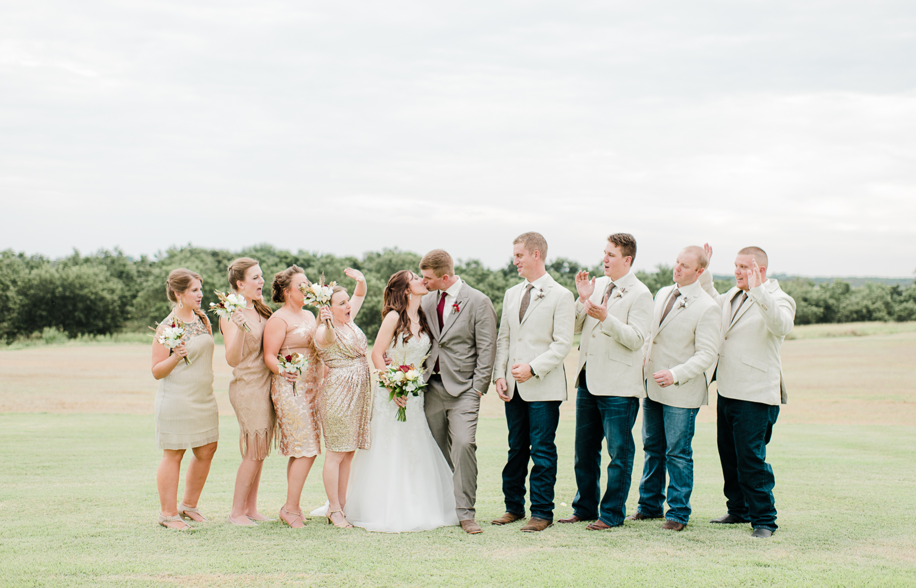 40-college-station-rustic-venue-bridal-party